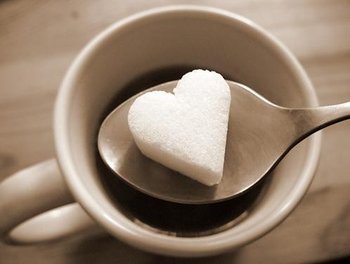 coffee%25252Ccup%25252Clove%25252Cspoon-943bafb5697af450cd7cd970f0e48eba_h[1].jpg